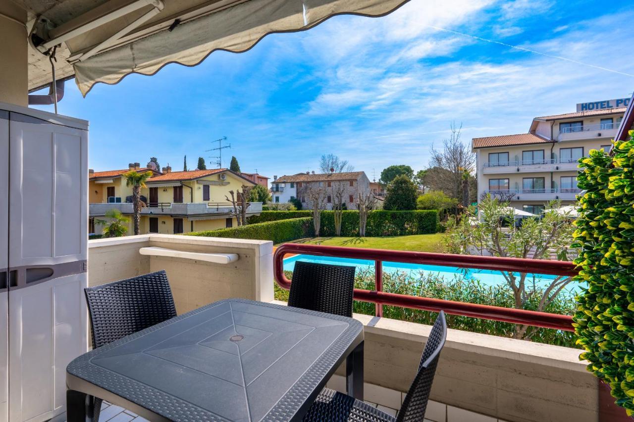 Azzurra Suite - Monolocale Con Piscina E Wifi 시르미오네 외부 사진